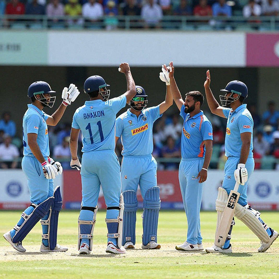 चेन्नई से मीरपुर तक: चेज़ का 'क्रिसमस गिफ्ट' और वो गणित जो वेस्टइंडीज़ के हाथ में पूरा नहीं